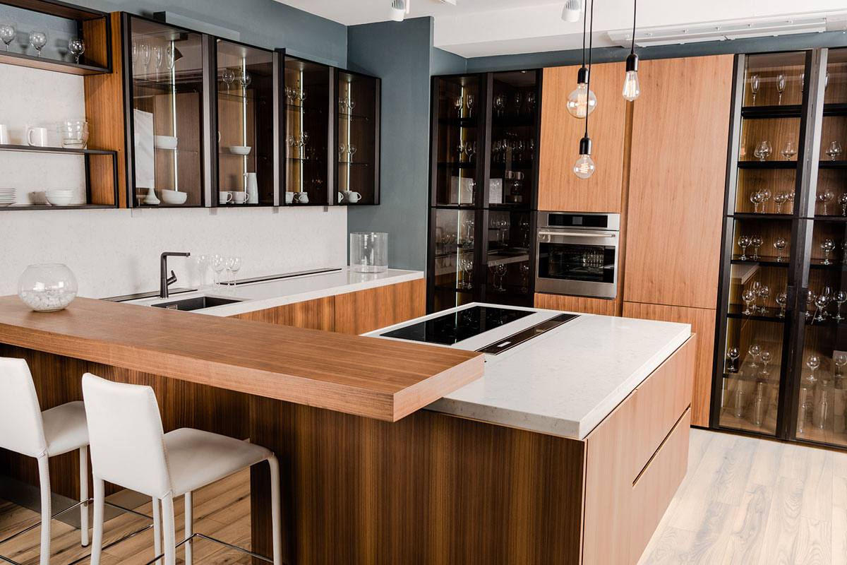 luxury kitchen with High-Value Home Insurance and HE 7 Homeowners Insurance in Concord, Cornelius, Huntersville, Charlotte, Lake Norman, Mooresville, NC